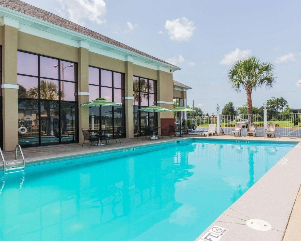 Quality & Near Coliseum And Hwy 231 North 2*